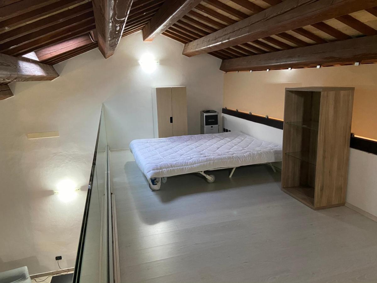 Апартаменты Casa Di Adele Кьяравалле Экстерьер фото